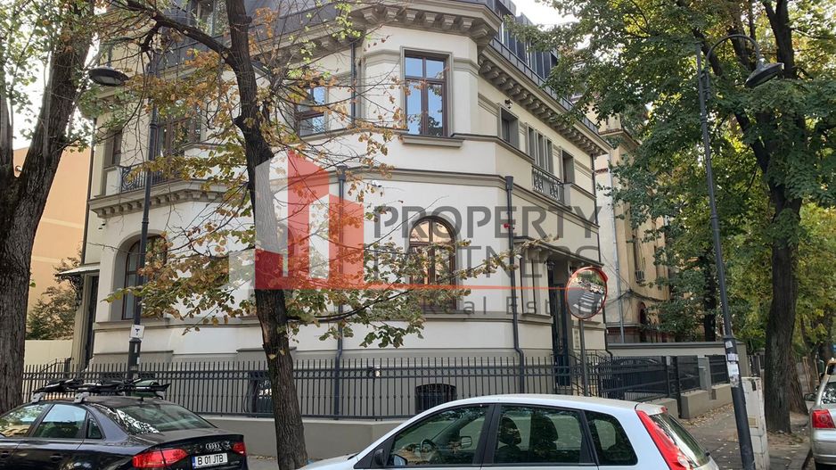 Vila superba de vanzare in zona Dorobanti - Poză 1