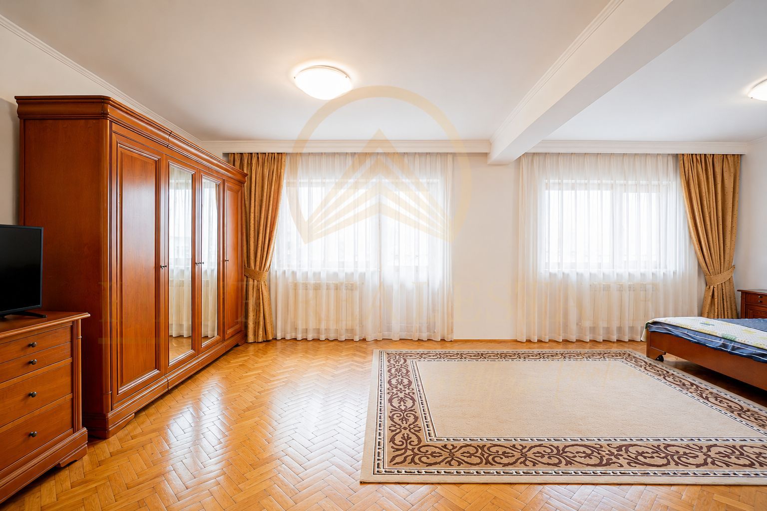 Pensiune/Aparthotel in Faleza Nord, 11 camere, Investitie cu potential - Poză 6