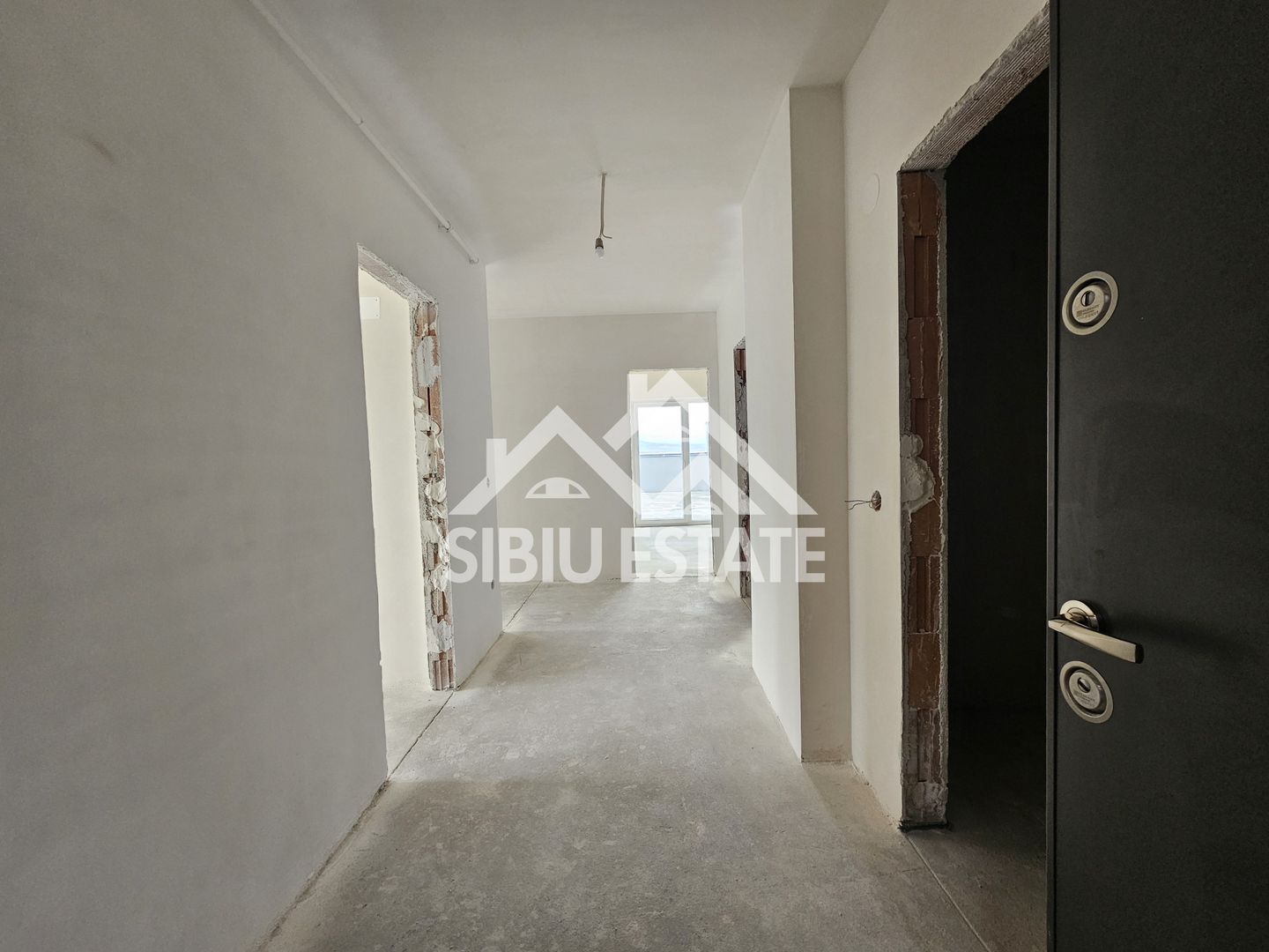 Penthouse Sibiu terasa mare vedere panoramica - Poză 2
