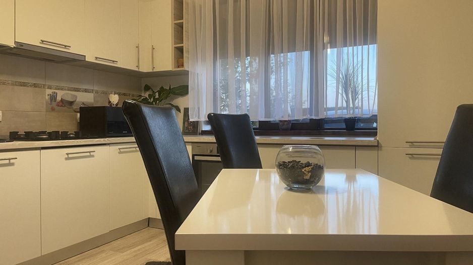 Giroc | 5 camere | 127 mp utili | Mobilat & utilat - Poză 9