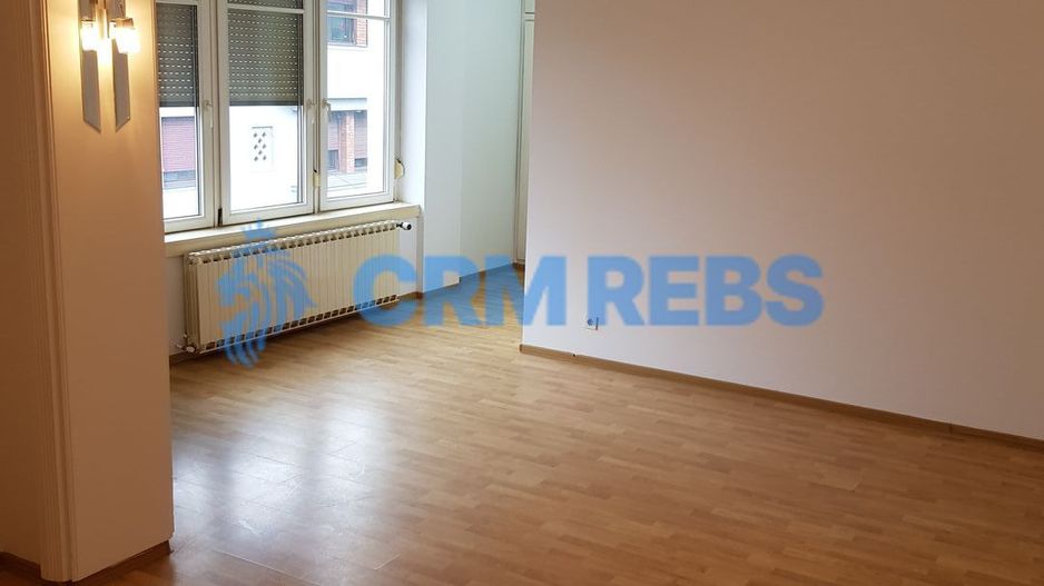 Vila unica cu 5 camere langa lac - Poză 11