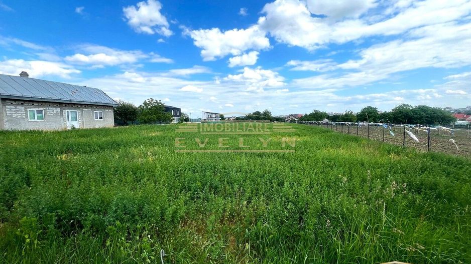 Teren intravilan 1600 mp situat pe str.Dobosari, pret 35 euro/mp neg - Poză 2