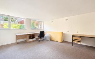 Casa de 360 mp cu sauna si garaj dublu de inchiriat in zona Buna Ziua - Poză 27