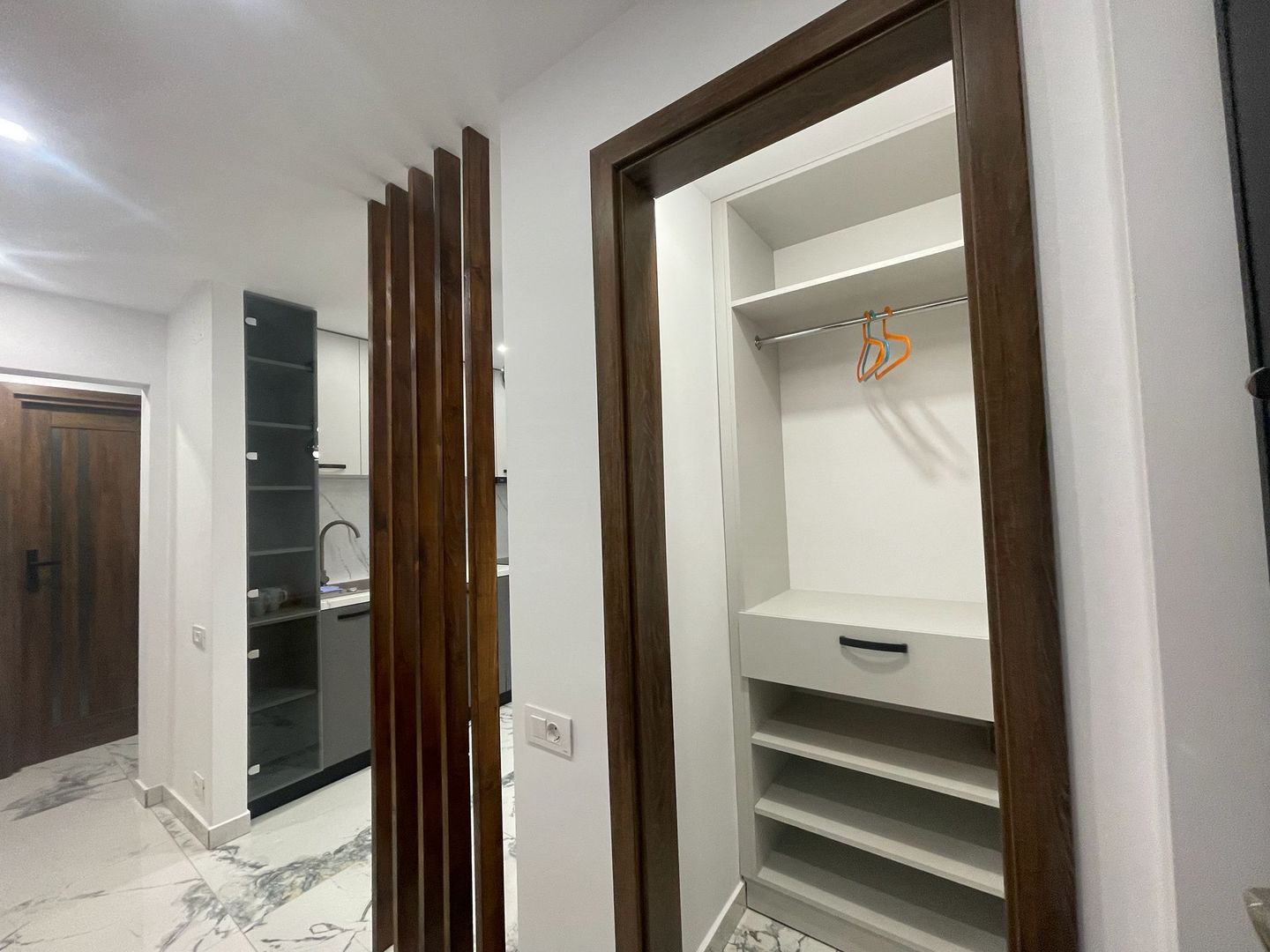 APARTAMENT MODERN | COMPLET MOBILAT SI UTILAT| 2 CAMERE | RADAUTI - Poză 12