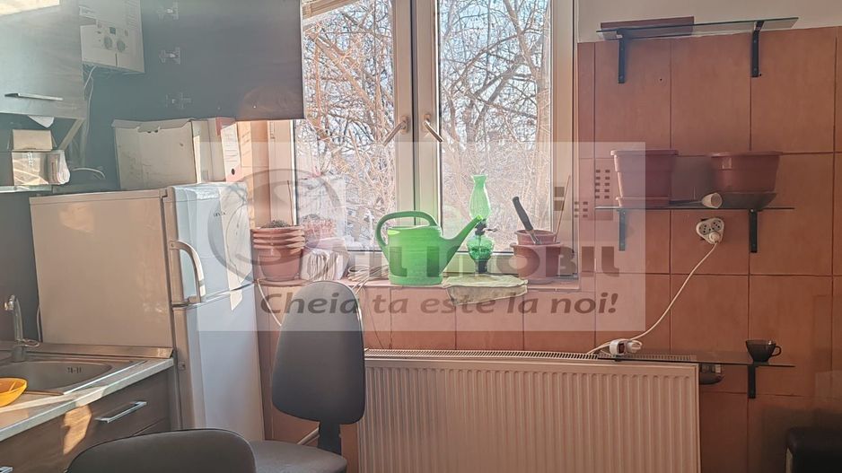 Apartament 2 Camere Centru - Copou Blocuri Rusesti - Poză 3