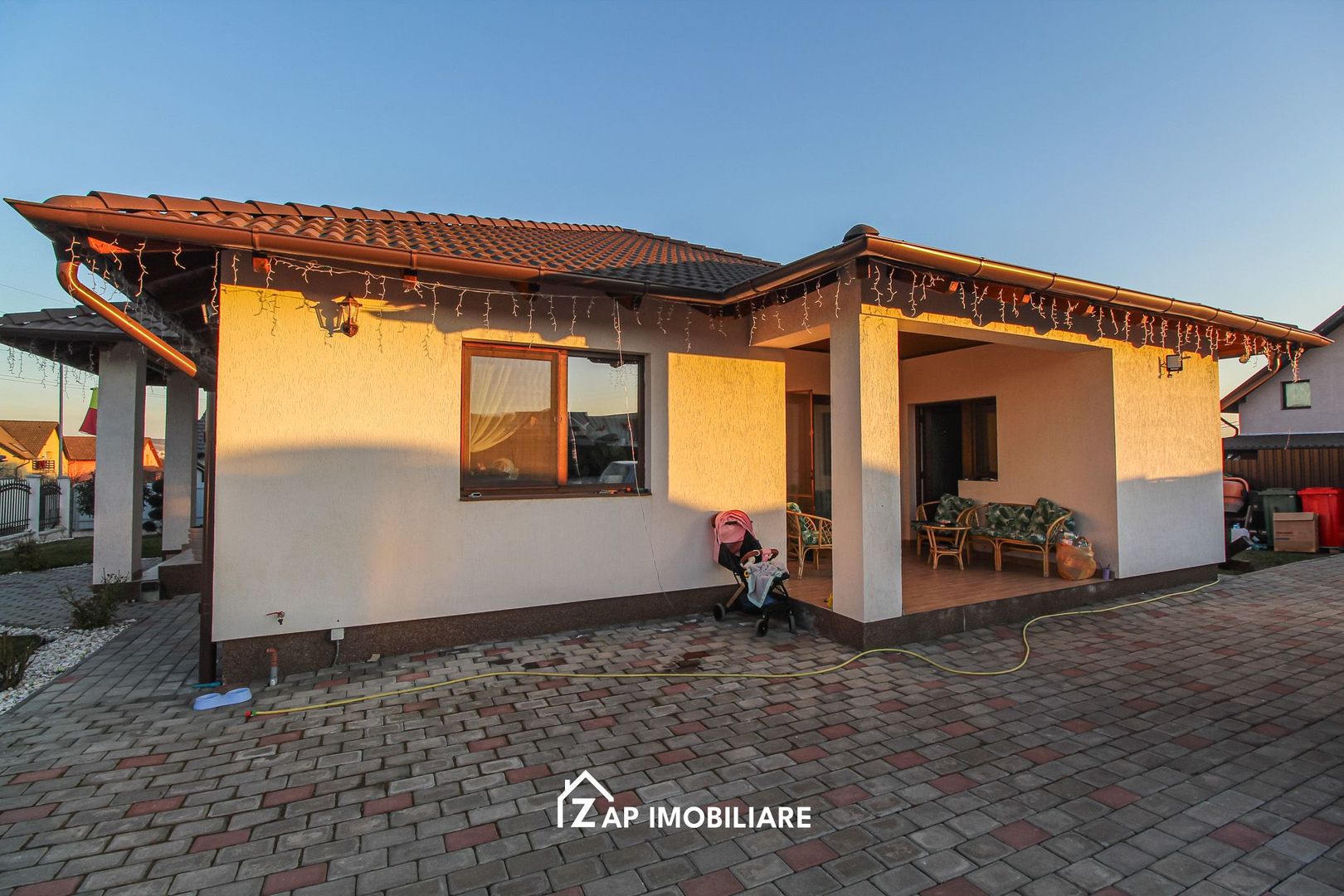 Casa moderna 1 nivel - 4 camere - 900 mp teren - Poză 3