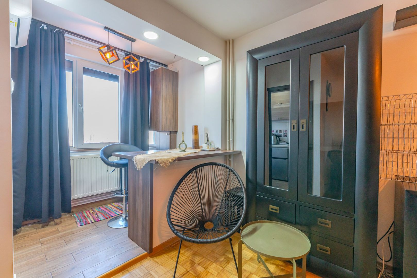 Închiriere garsonieră Brașov, Astra: Aer condiționat, centrală proprie - Poză 5