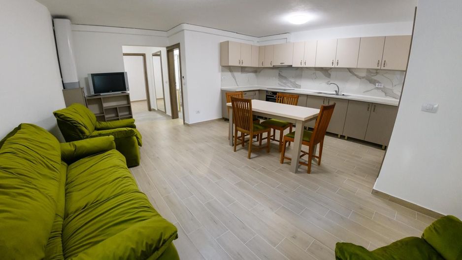 Apartament de închiriat – zona ultracentrală, Oradea - Poză 2