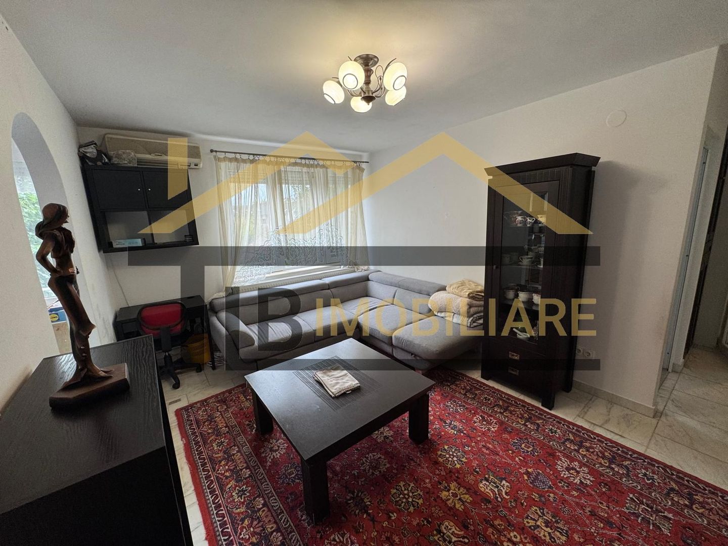 Apartament de 3 camere, garaj, 60mp, zona UltraCentrala - Poză 2