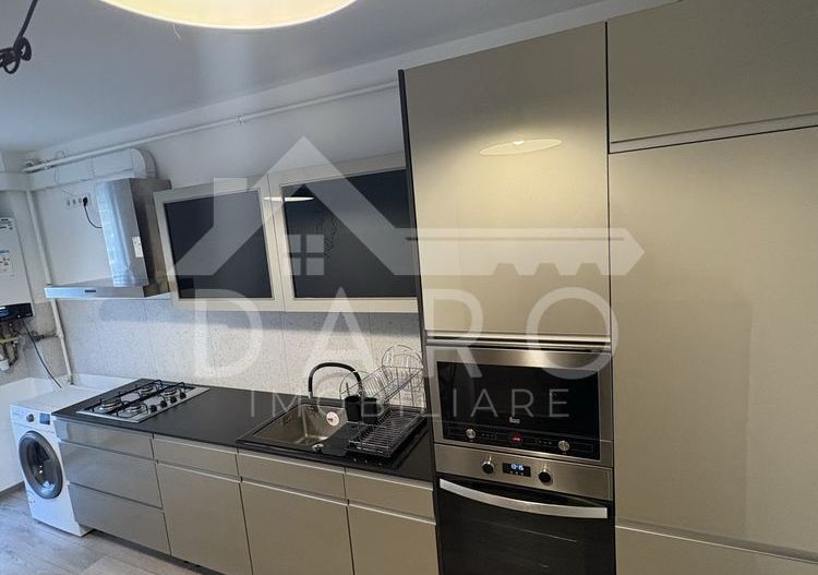 Vand apartament 2 camere - Poză 3