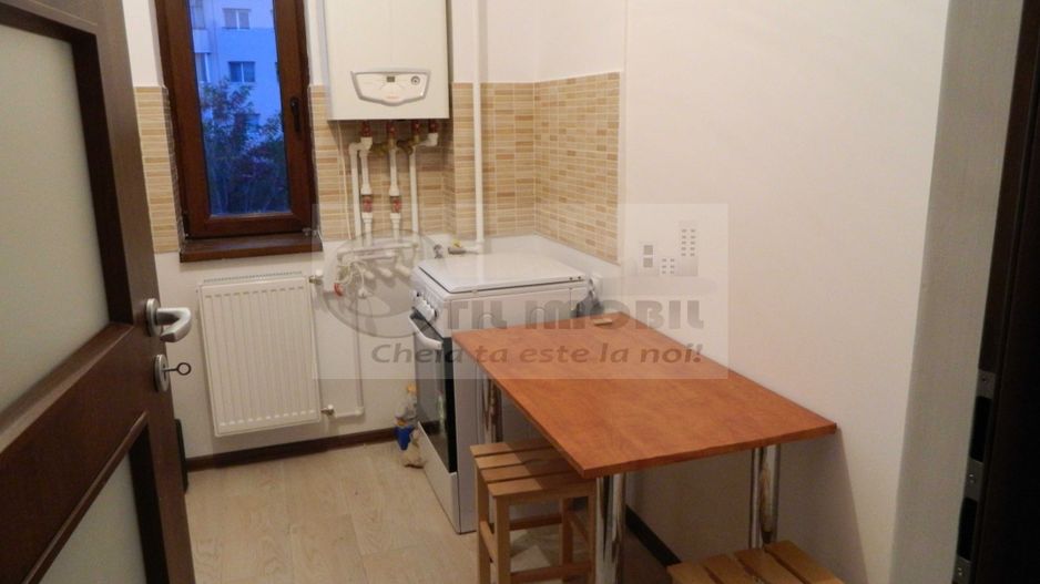 Apartament 2 camere, decomandat, Canta - 399 euro - Poză 1