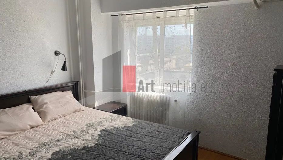 Închiriere 3 camere 2 băi Bd. Decebal - Poză 3