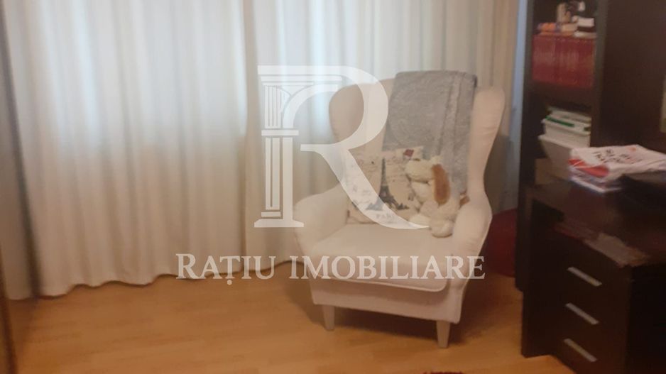 Apartament cu 3 camere | Calea Aradului | Oradea - Poză 3