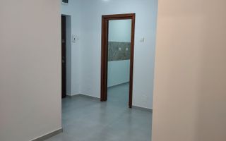 Apartament 3 camere decomandat 84 mp Pacurari 156000 euro - Poză 3