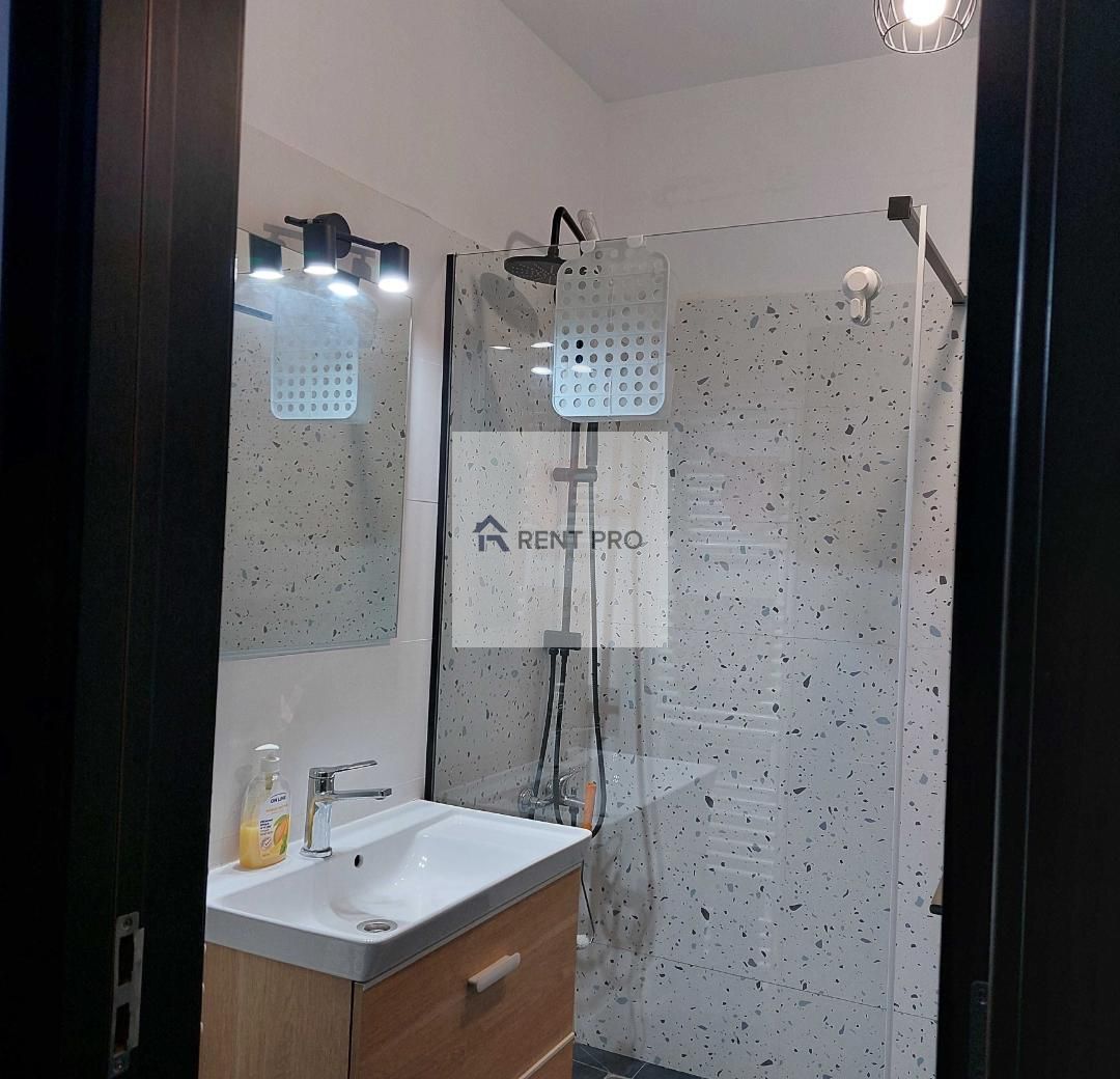 Apartament 2 Camere Exigent Etaj 2 Metrou Lujerului - Poză 4