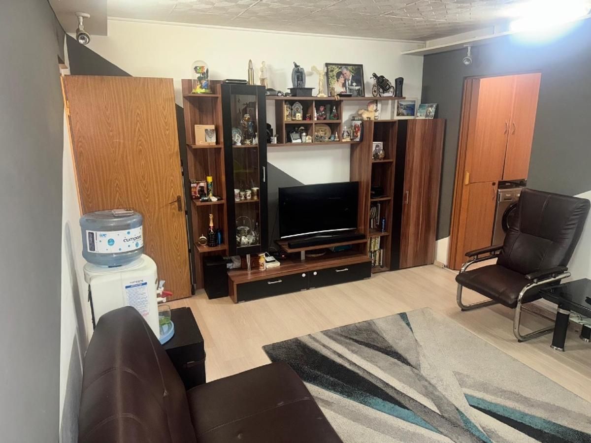 Apartament spatios cu trei camere, Brancoveanu, 80.000€ negociabil - Poză 14