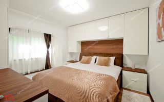 De închiriat apartament 3 camere, Micro 21 - Poză 1