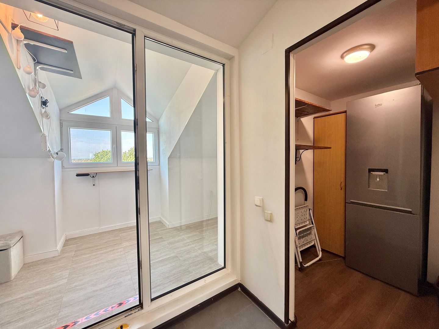 COSMOPOLIS - Apartament cu 2 camere si 2 terase, mobilat si utilat. - Poză 10