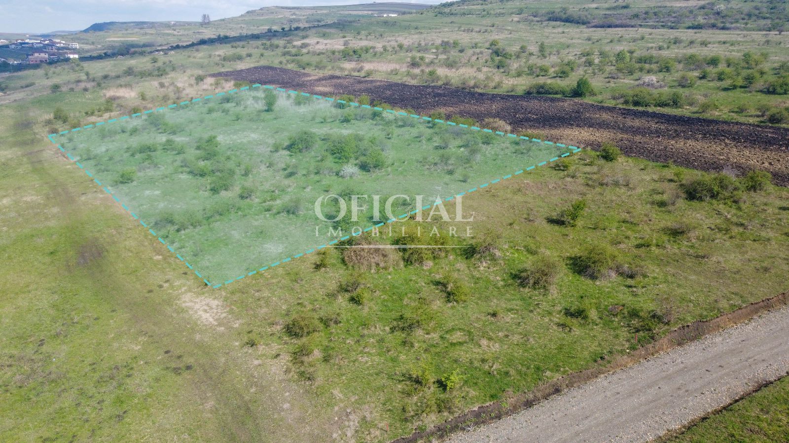 Teren | Inravilan | 864 Mp | Drum acces 197 m2 |  Chinteni - Poză 2