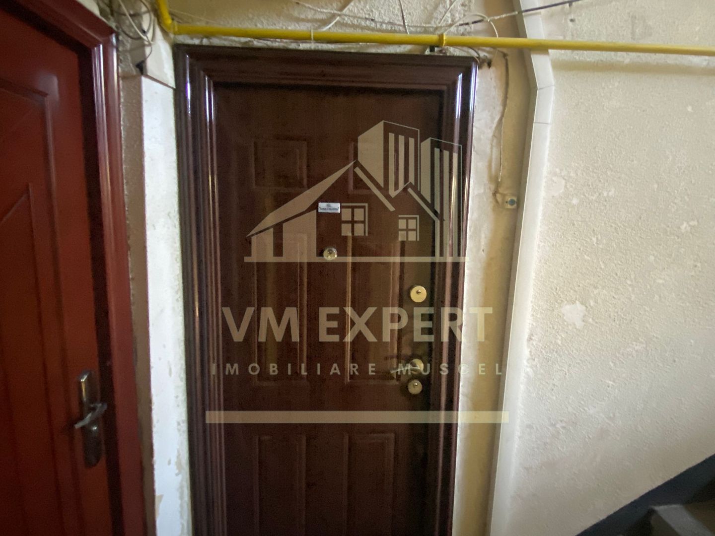 APARTAMENT 2 CAMERE ETAJ 2 ZONA VIȘOI CAMPULUNG - Poză 14