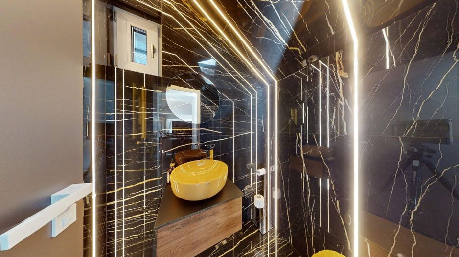 Un singur cuvant-IREPROSABILA - Poză 22