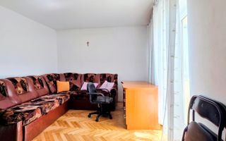 Apartament 3 camere, 2 bai, balcon, zona UMF - Poză 3