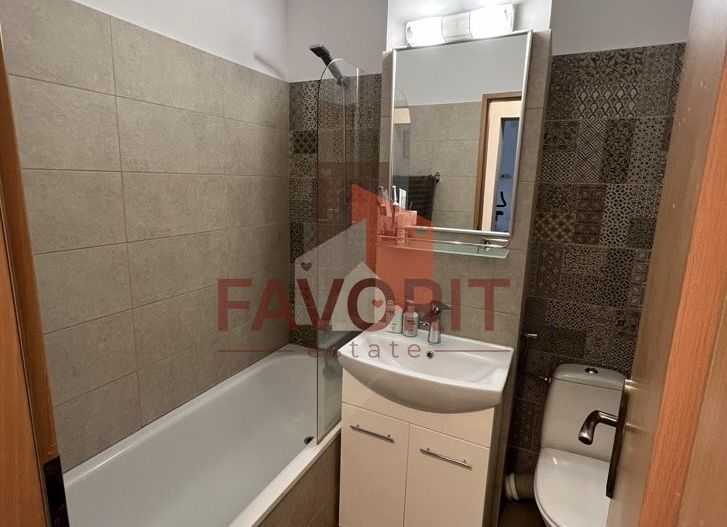 Centrala proprie. Complet renovat. Mobilat si utilat. - Poză 16