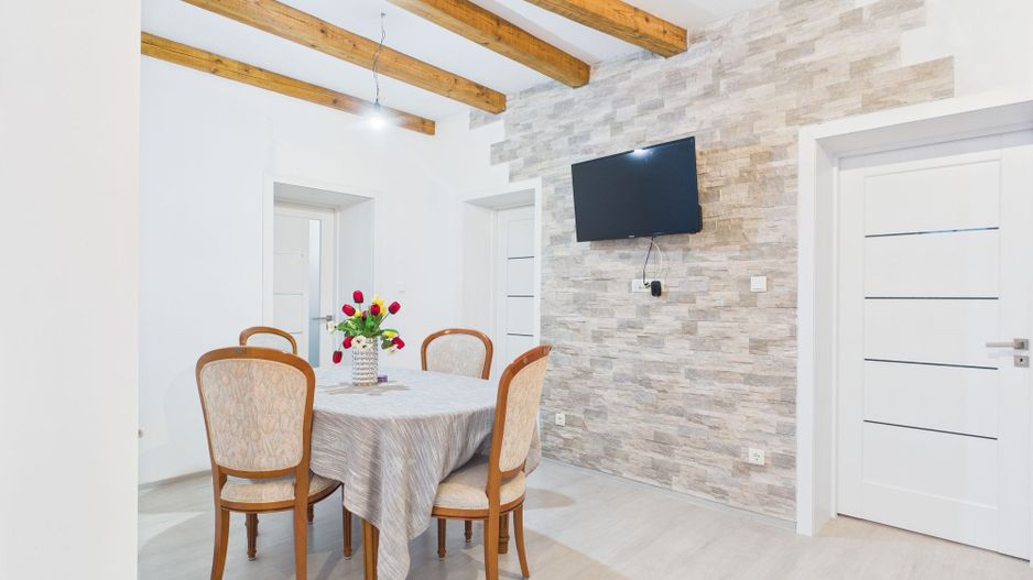 Casă Individuală cu spațiu comercial - Variaș - Poză 19