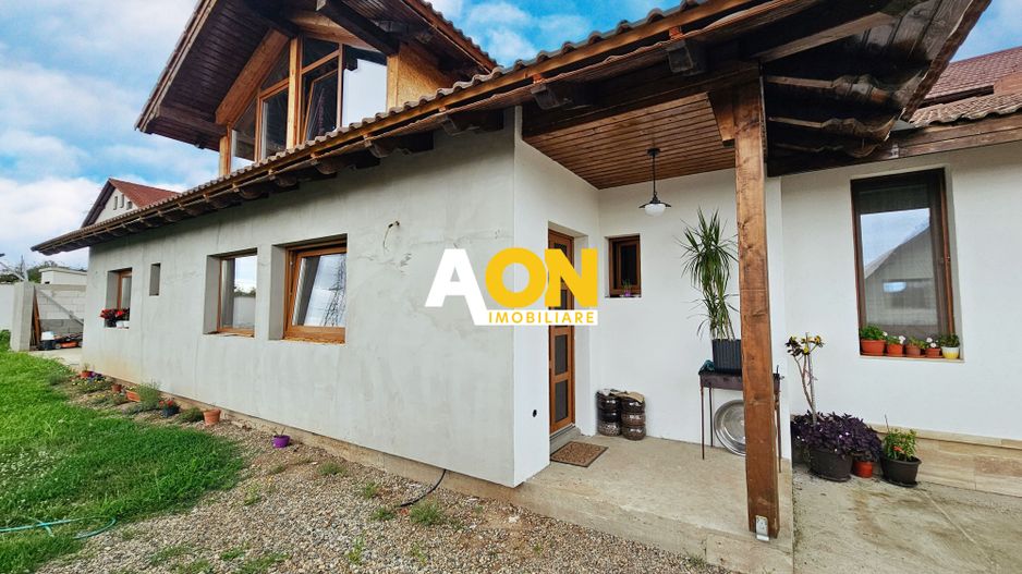 Casa cu 5 camere, 868 mp teren, ideala pt. 2 familii, zona Valea Popii - Poză 3