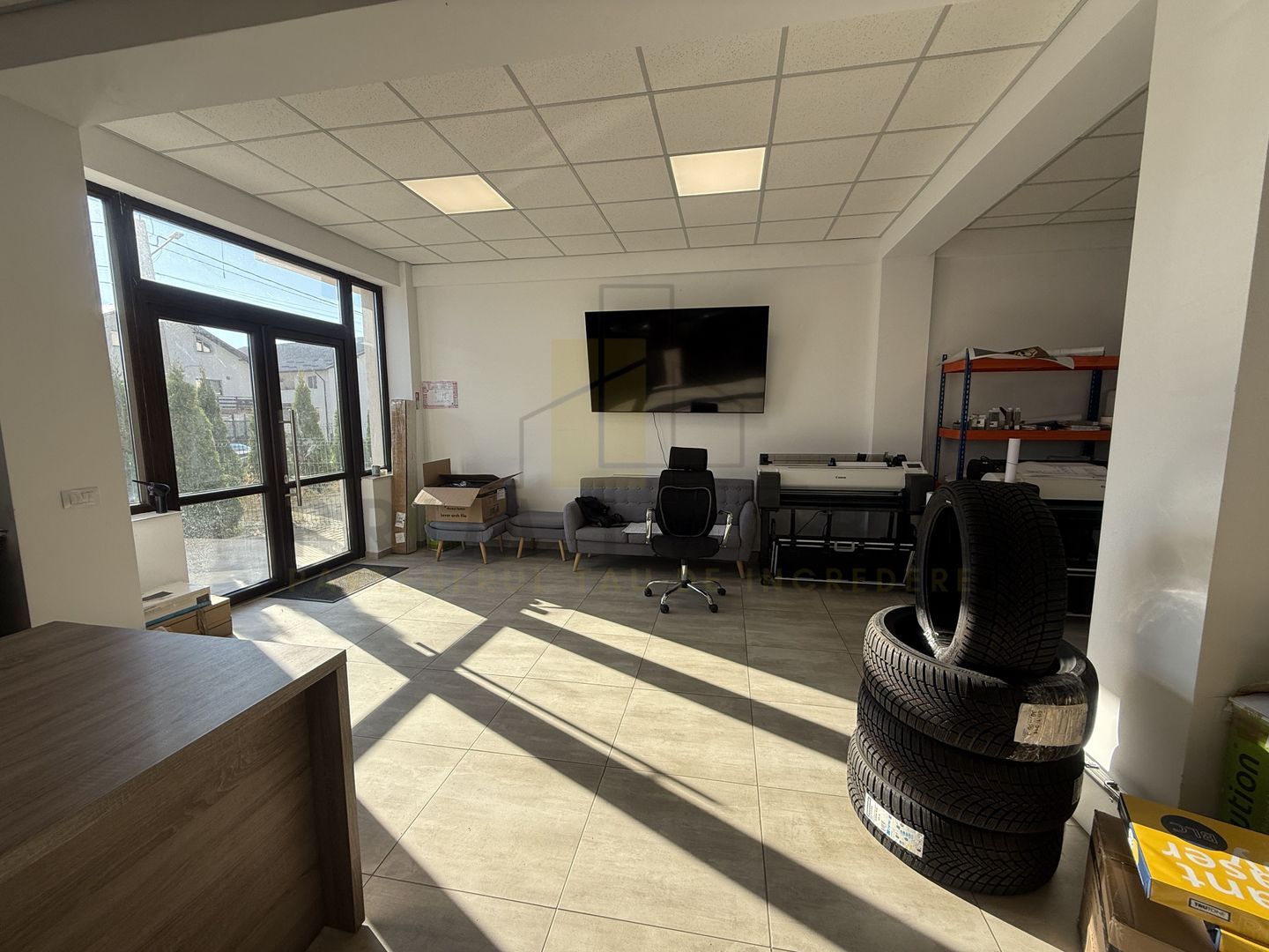 Spatiu comercial 114mp cu parcare - Poză 3