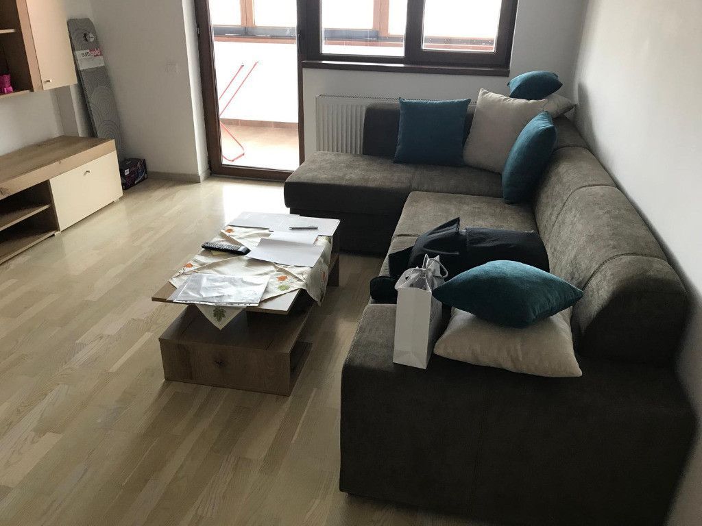 Apartament cu 3 camere de inchiriat - Poză 1