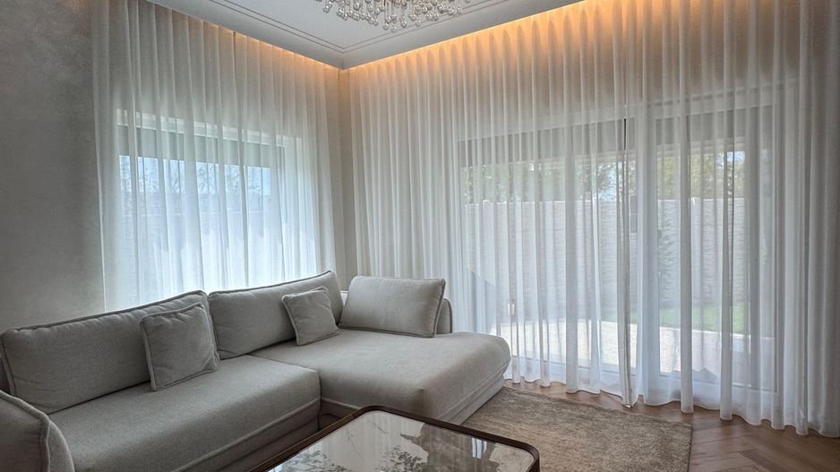 Vila mobilata ultra lux, curte mare, parcare acoperita-500 mp teren - Poză 4
