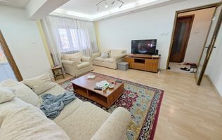 Vanzare Apartament 3 camere Curtea de Arges, Judetul ARGES