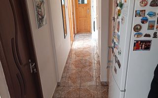 Apartament 3 camere, 68 mp, etaj 2, balcon, bucătărie separată, Tomesti - Poză 2