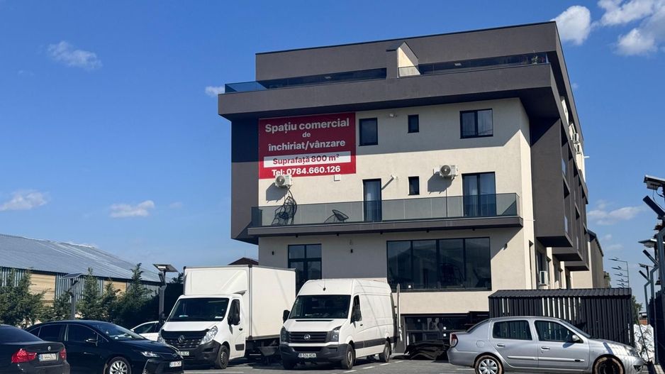AP. 2 CAMERE - PARCARE INCLUSA, CENTRALA PROPRIE, MOBILAT MODERN - Poză 9