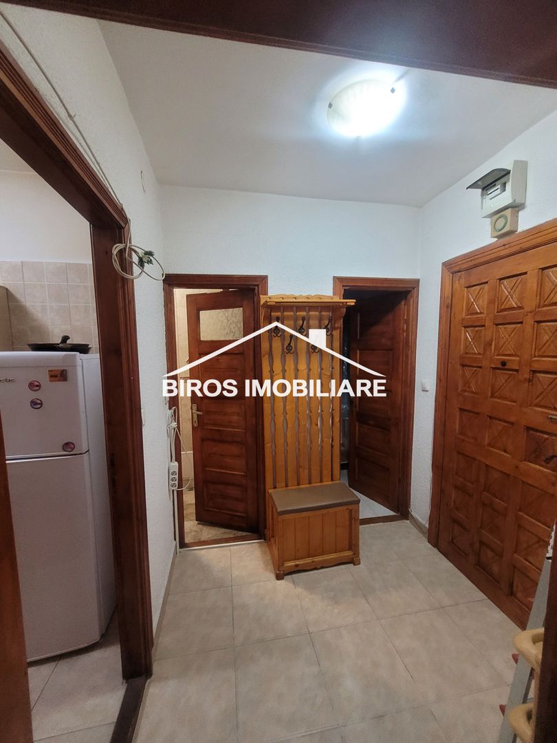 Garsonieră spațioasă Calea Bucuresti – zona Piața Mare - Poză 5