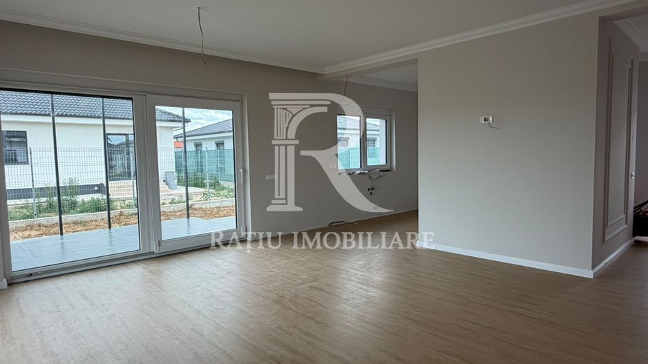 Casă modernă | Finisaje Premium| Terasă | Cihei - Poză 5