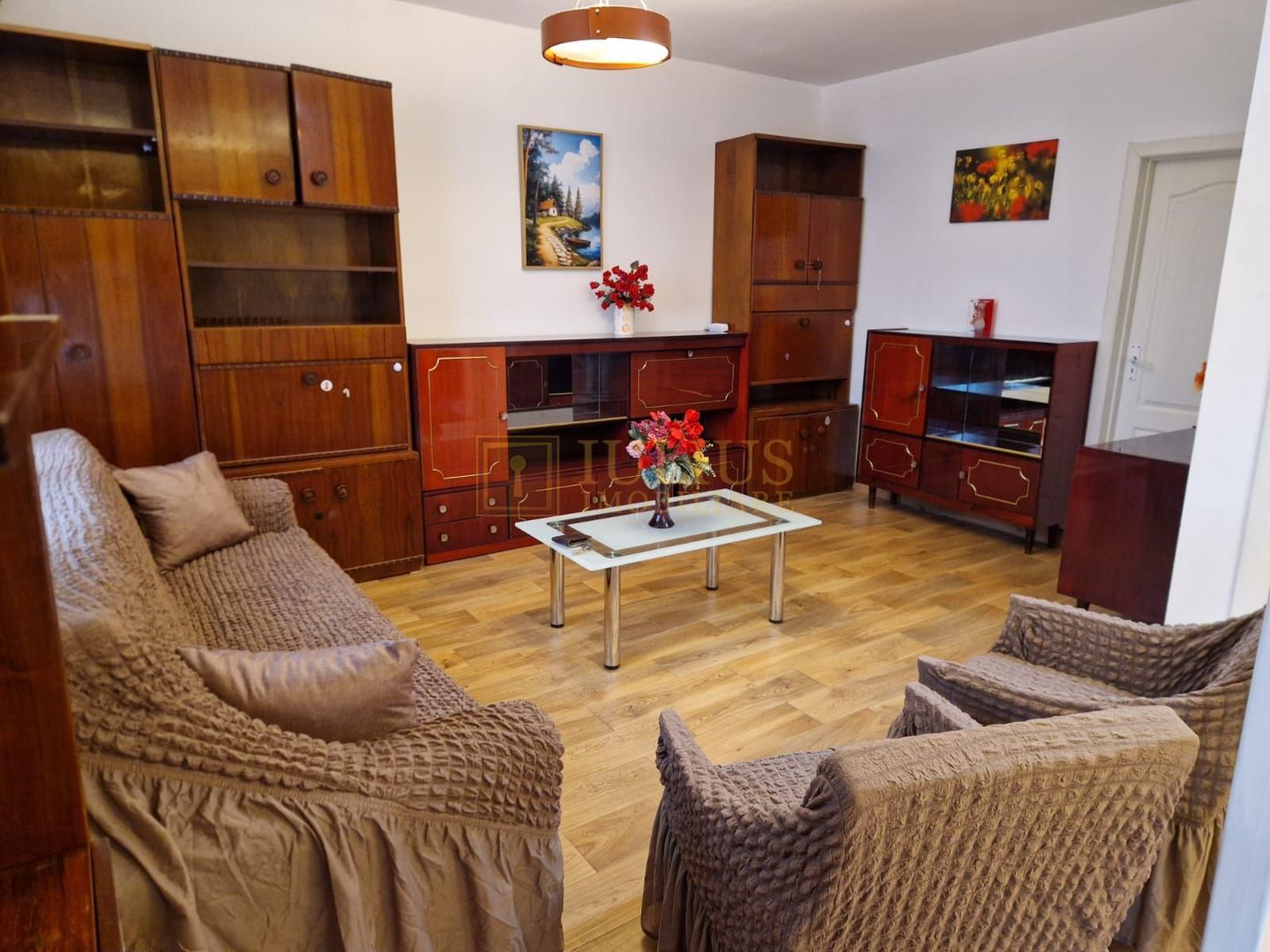 2 camere, parter-la curte, Brancoveanu, centrala proprie - Poză 2