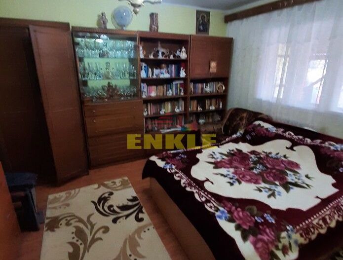 Casa cu 3 camere de vanzare in Botosani 156 mp cu teren 1100 mp - Poză 6
