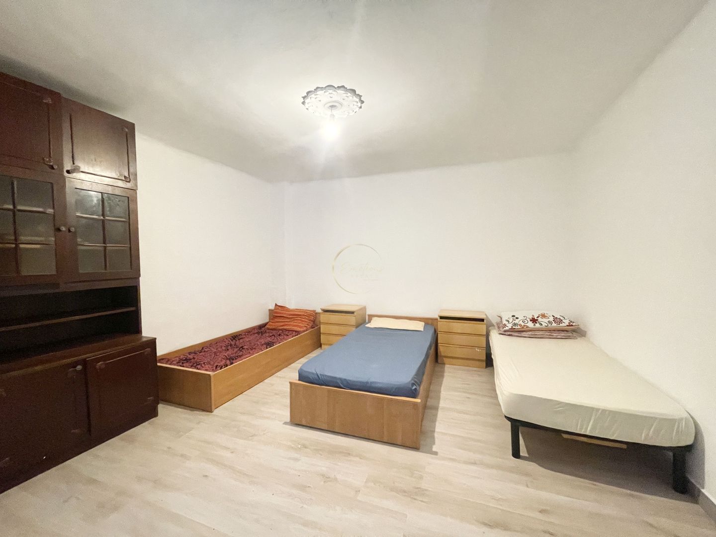 Casa 2 camere - Lipovei | centrala proprie | PENTRU FIRME/MUNCITORI/STRAINI - Poză 2