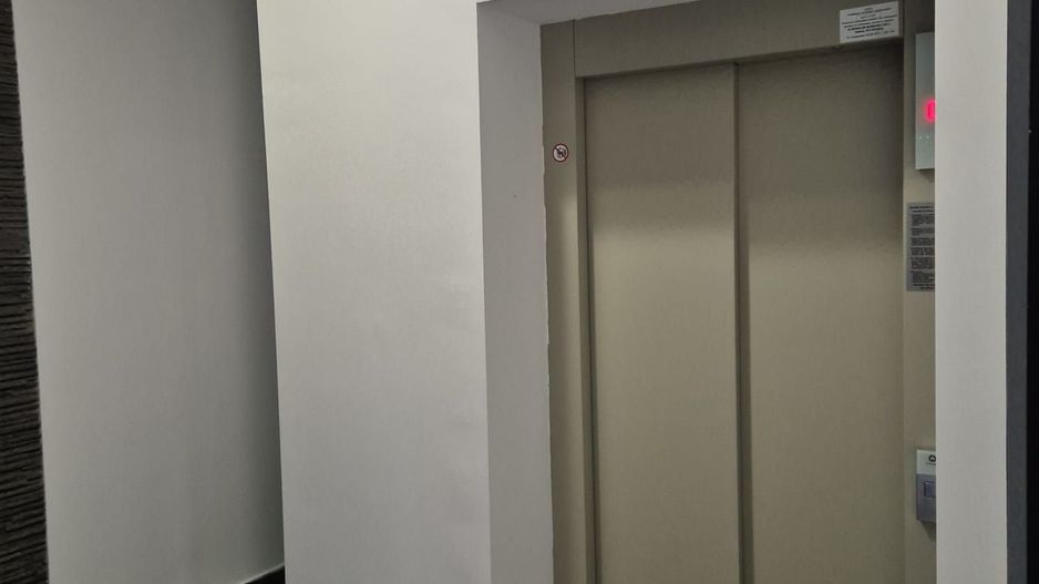 APARTAMENT DE LUX & LOC DE PARCARE BLOC NOU PRELUNGIREA GHENCEA 132 - Poză 7
