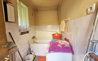Casa situata in imediata apropiere a Cetatii - Poză 22