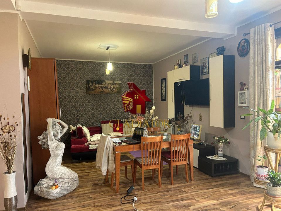 Vila impresionanta Husi + 2835 mp teren, P+1+M, constructie deosebita - Poză 17