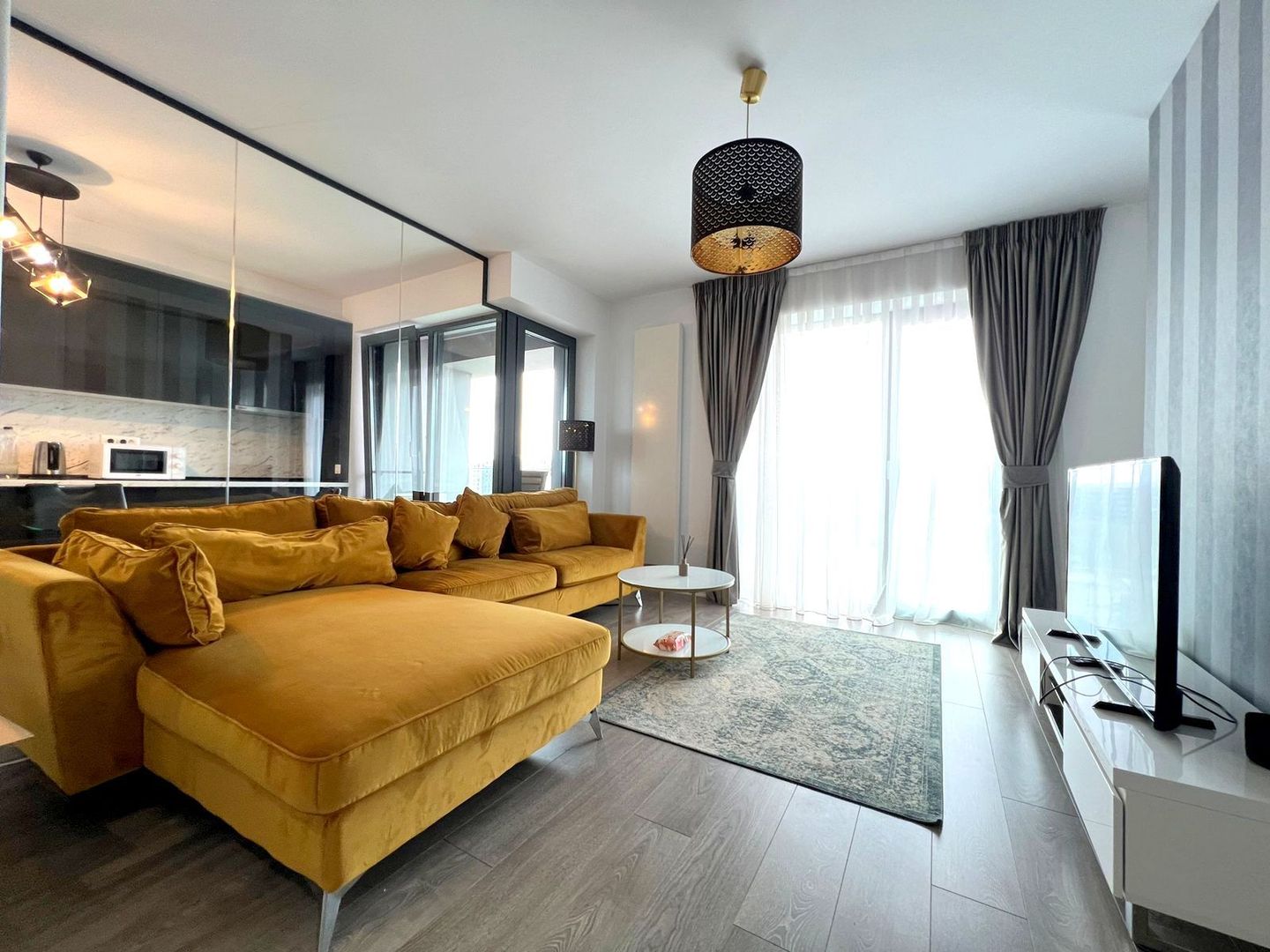 Inchiriere studio Cloud 9 | parcare subterana | mobilat integral - Poză 1