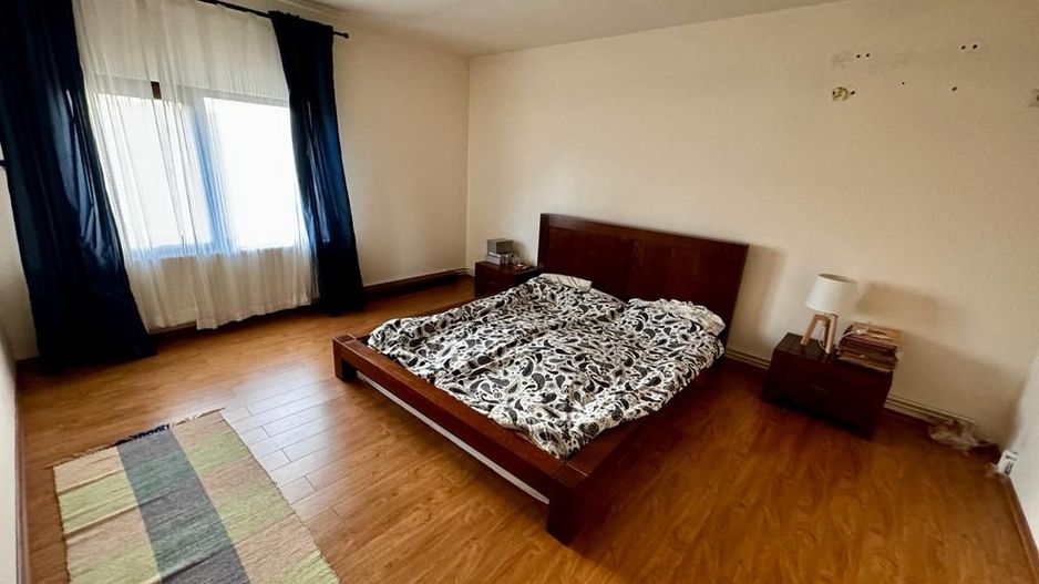 Vanzare casa ideal 2 familii padurea Romanesti - Poză 18