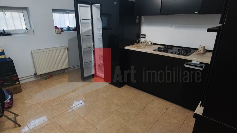 Casa Vanzare Giulesti 4 camere - Poză 3