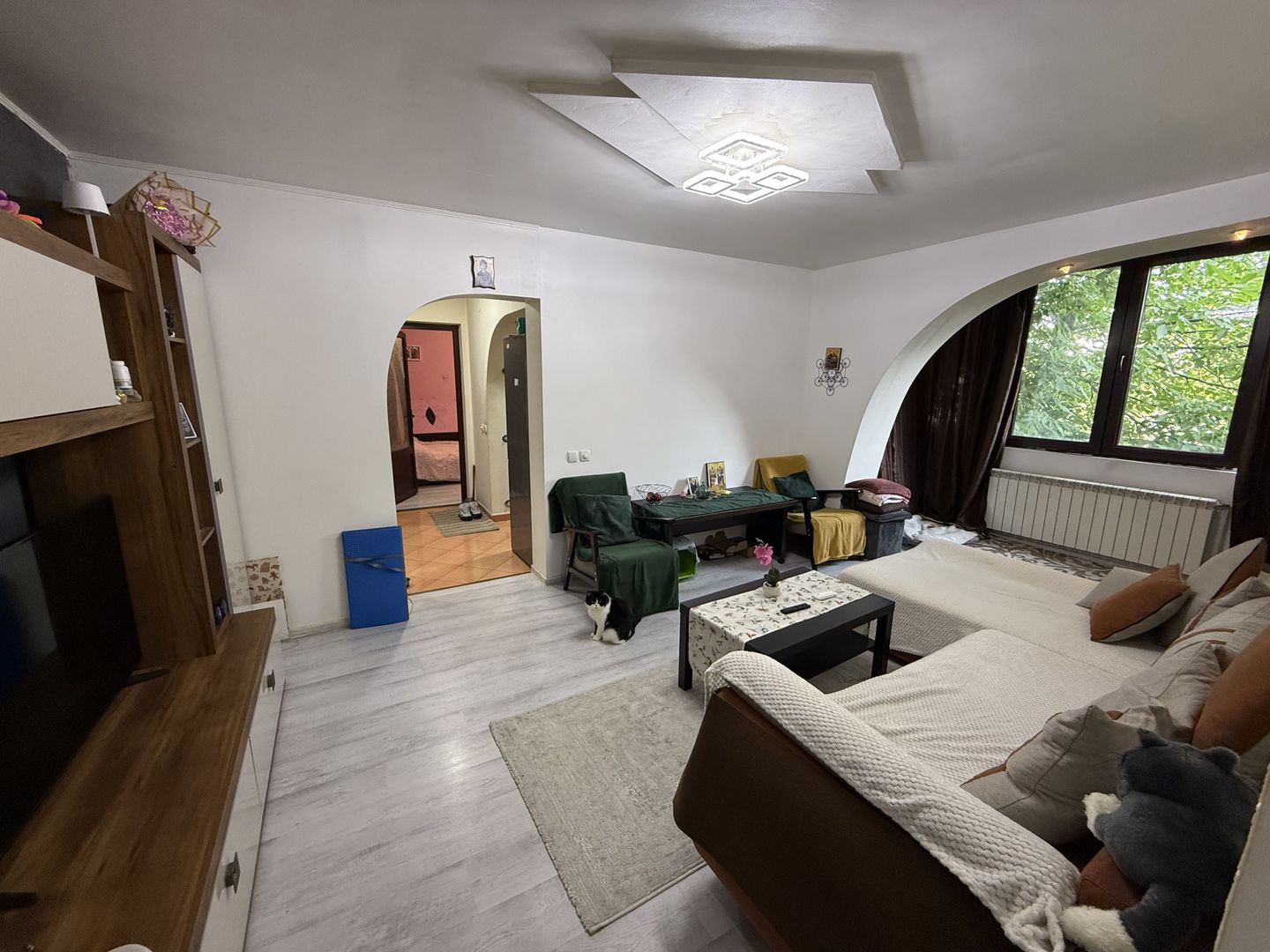 Apartament 3 cam modern complet renovat - mobilat Campina- central - Poză 4