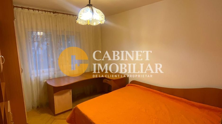 GARĂ - 3 CAMERE DECOMANDAT - ETAJ 1 - Bloc Tip Vilă - Poză 5