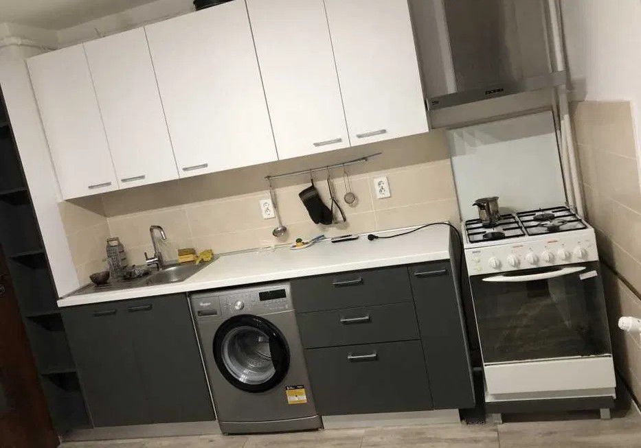 APARTAMENT 2 CAMERE MODERN&DECOMANDAT ETAJ 1 BLOC 1979 GORJULUI METROU - Poză 7