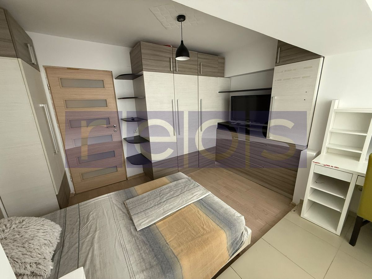 VANZARE 3 CAMERE DECOMANDAT - Poză 8